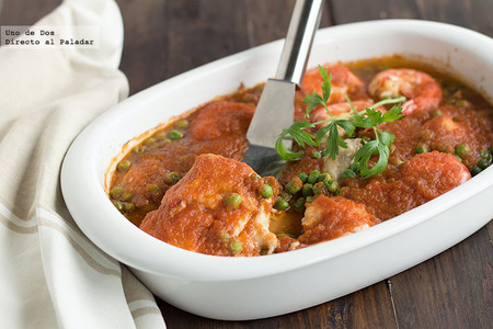 Merluza al horno en salsa de tomate. Receta