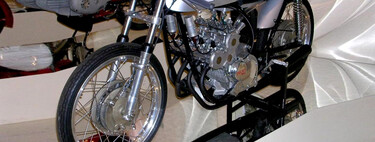 La moto de 125 cc más cara de la historia es esta legendaria Ducati que vale como un Ferrari SF90 Stradale. Y con razón