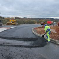 Si ya temíamos por el estado de nuestras carreteras, tenemos un motivo más para preocuparnos: el precio del asfalto está disparado 