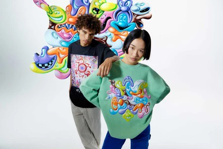 Pull&Bear apuesta por el color del arte de Kenny Scharf en una colección cápsula que nos regresa a los años ochenta