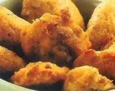 Buñuelos de atún con anchoas
