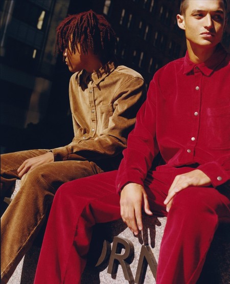 Pull&Bear hará del monocolor la gran tendencia de otoño con su nueva campaña