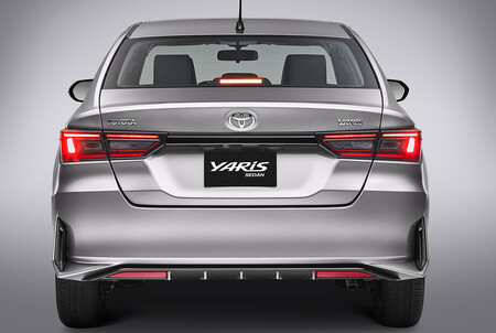 Toyota Yaris Sedan 2023 Precio Mexico 4