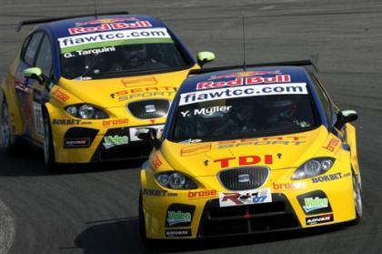 Doblete para SEAT en la primera carrera de Curitiba