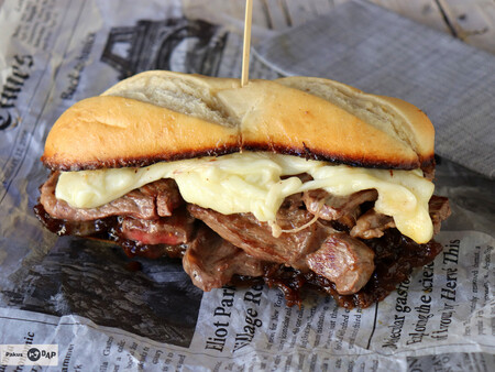 Philly Cheesesteak: la receta del bocadillo de ternera y queso fundido que es ya un clásico estadounidense