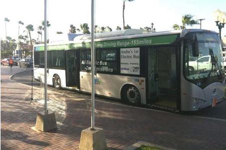 Entra en servicio el primer autobús eléctrico de BYD en Aruba