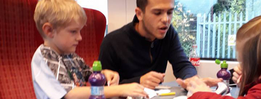 El amable gesto de un extraño, al ayudar a una madre que intentaba tranquilizar a su hijo con autismo y TDAH