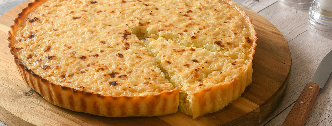 best tarta de cebolla y queso near me