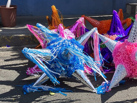 Feria de la Piñata 2025 a solo 1 hora de CDMX: dónde y cuándo encontrar las mejores artesanías para adornar tu casa esta Navidad