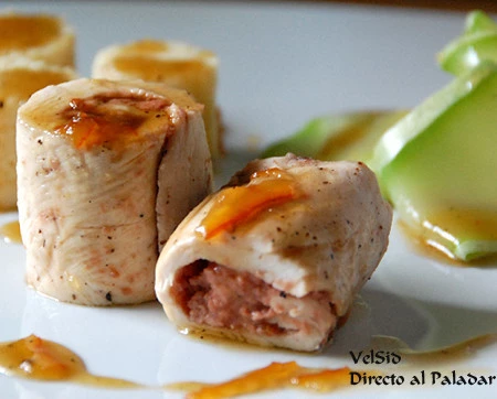 Pollo relleno de foie y naranja con cuscús