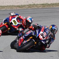 Álvaro Bautista avisa a Toprak Razgatlioglu de lo que le esperaría en MotoGP: "Nuestros neumáticos permiten más" 