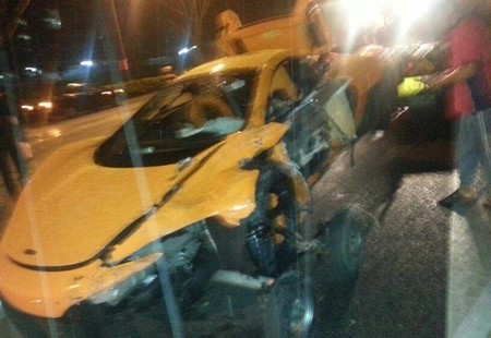 McLaren 650S destrozado en Singapur