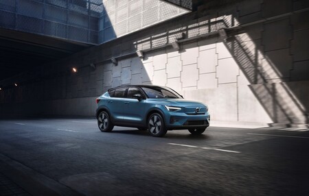 El Volvo C40 Recharge ya tiene precio en España: el SUV eléctrico sueco de 408 CV arranca por encima de 50.000 euros