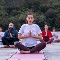 Parece demasiado tranquilo para ser ejercicio. El yoga también puede beneficiar la salud cardiovascular