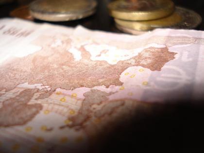 Sobre billetes y monedas