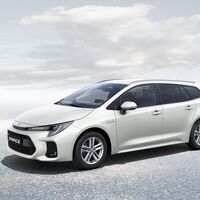 El Suzuki Swace es un compacto familiar híbrido hermano del Toyota Corolla, y ya está disponible desde 23.545 euros
