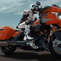 Di hola a la Harley-Davidson más potente y bestia de toda la historia. Es como una RR yanqui pero para tocar rodilla, y vale 100.00 euros 