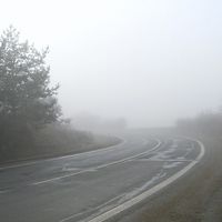 El RACE ve "estéril" reducir la velocidad máxima como propone la DGT, y pide más inversión en las carreteras