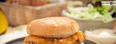 Smash burger: así se hace la receta de hamburguesa con queso preferida de EEUU (ideal para hacer en casa)