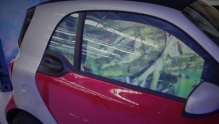 Cristales de autos transformados en pantallas, otro lugar que la publicidad no tardará en adoptar