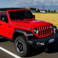 Jeep promete 10 modelos híbridos enchufables para el 2022