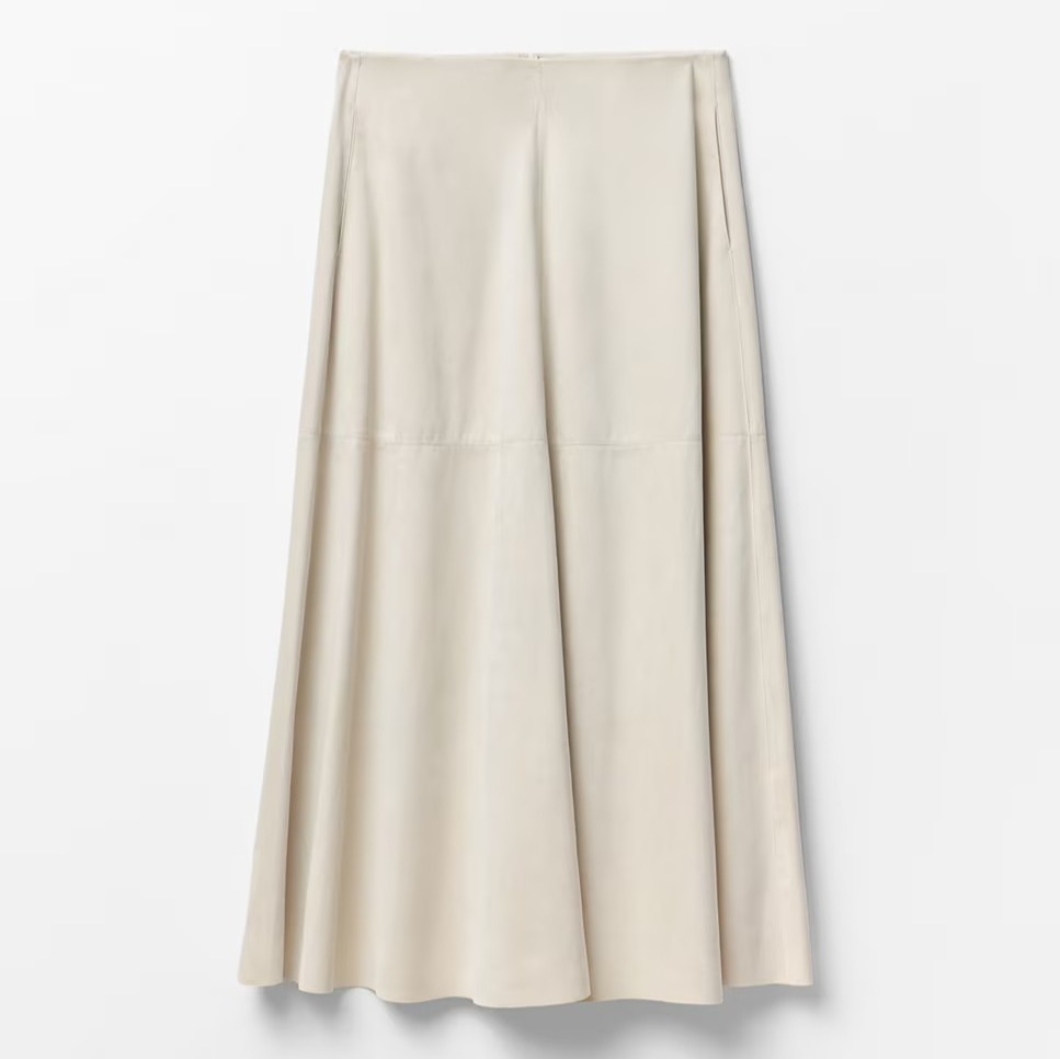 Falda con vuelo efecto ante de Sfera