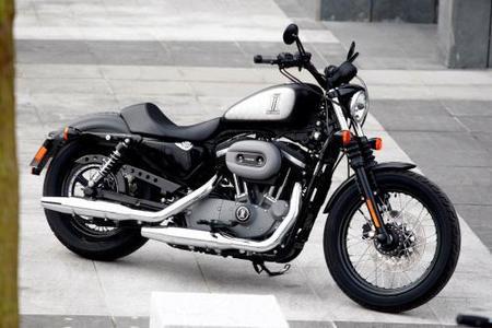Gama Dark Custom de Harley-Davidson