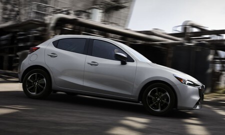 Foto 3 Mazda2 Hatchback 2024