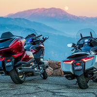 Honda tiene listo un sistema para evitar que una moto de 400 kilos se caiga, y podría llegar con la siguiente Gold Wing