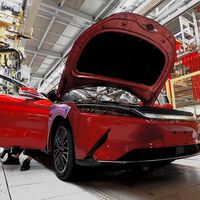 EE. UU. quiere lejos a los autos chinos y ya presiona a México: se detienen los incentivos y pláticas con marcas chinas que quieren poner fábricas en el país