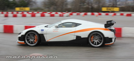 Volar-e, presentación en el Circuit de Catalunya