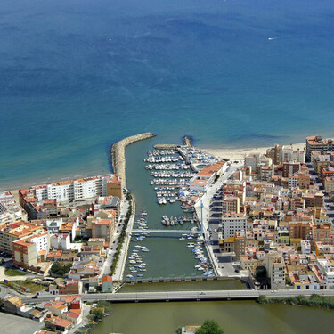 Ni Peñíscola ni Gandía. El pueblo con más ambiente de Valencia es este con playas larguísimas y esencia marinera 