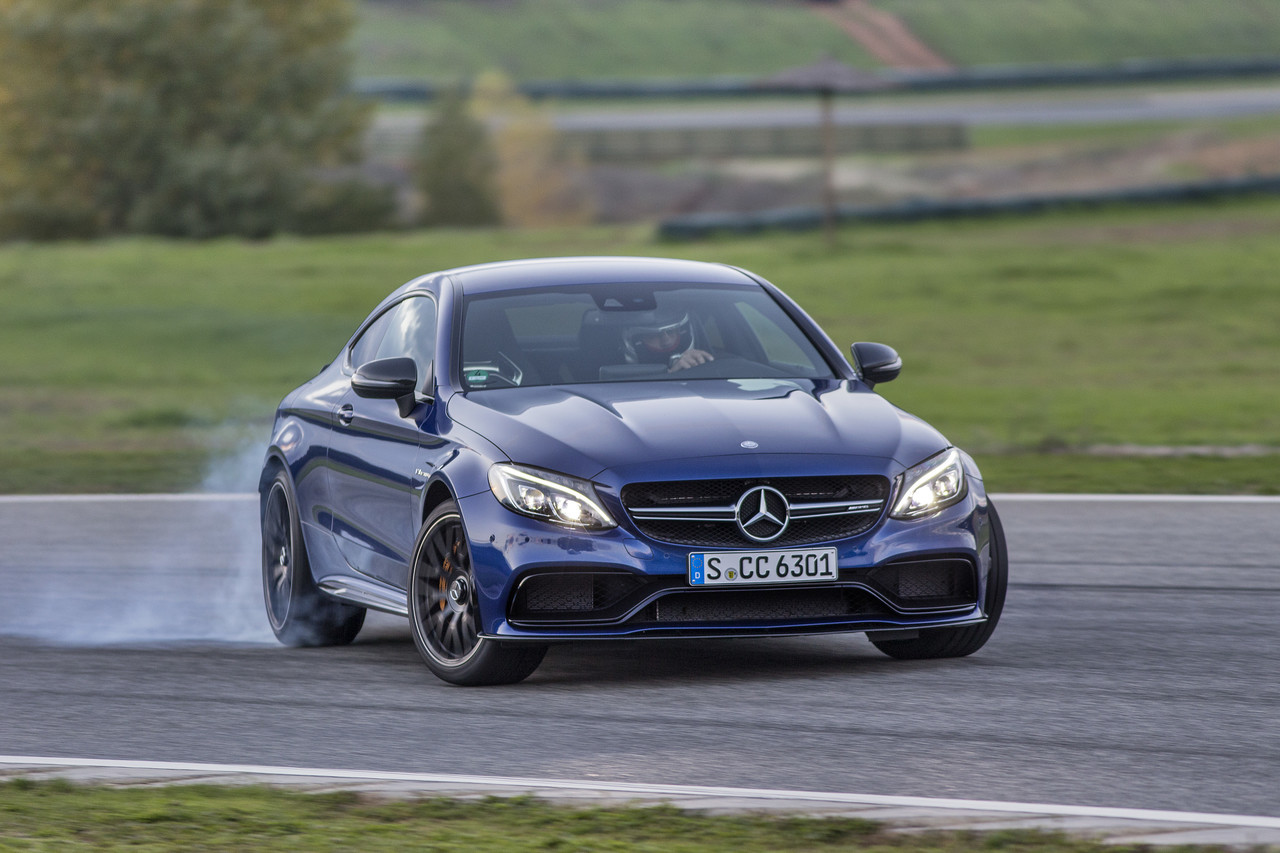 Probamos el Mercedes-AMG C 63 Coupé en carretera y en el circuito de Ascari: palabras mayores
