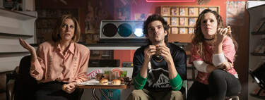 'Cochinas' reinvidica el placer, la liberación sexual y el cine para adultos de antaño. Una fabulosa serie española que consigue ir mucho más allá de su premisa