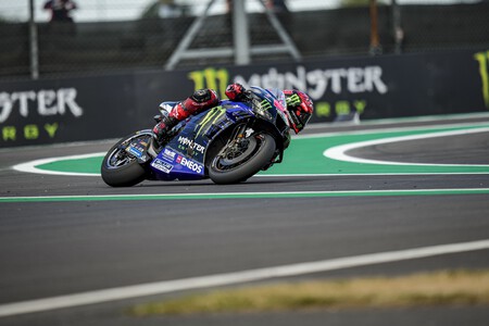 Fabio Quartararo avisa en Silverstone, Suzuki y Aprilia enseñan sus credencial y Ducati sufre tres caídas