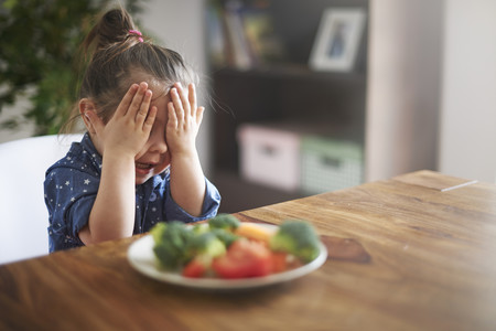 Cómo conseguir que a tu bebé le gusten las verduras (y más cosas)