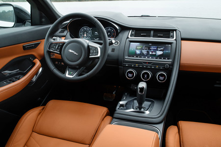 Jaguar E-PACE, prueba contacto