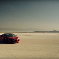 Video: Honda NSX te enseña a crear una figura gigante tan sólo ayudado por el GPS