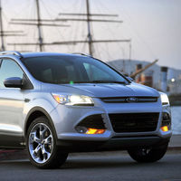 De cómo un simple SUV Ford destruyó 187 BMW, 477 Mercedes y casi hunde un barco