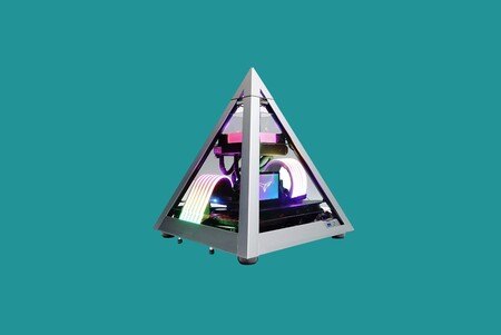 Si buscas caja para tu PC gaming y quieres probar nuevos diseños, ojo a esta AZZA en forma de pirámide a mínimo histórico