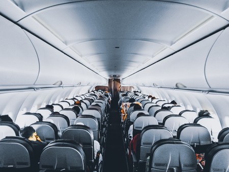 Los 11 accesorios imprescindibles para un viaje en avión