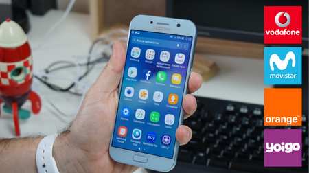 Samsung Galaxy A5 (2017) llega a Vodafone y Orange: comparamos su precio a plazos con Movistar y Yoigo