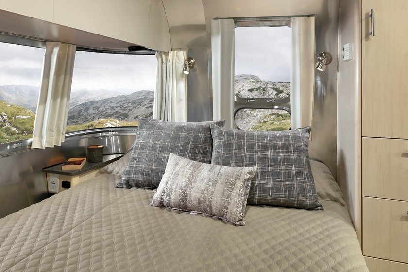 Airstream renueva su caravana Flying Cloud y nos pone los dientes