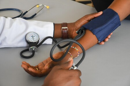 Para cuidar la salud cardiovascular no sólo importa cuánto tenemos de presión arterial sino también, evitar fluctuaciones en el tiempo