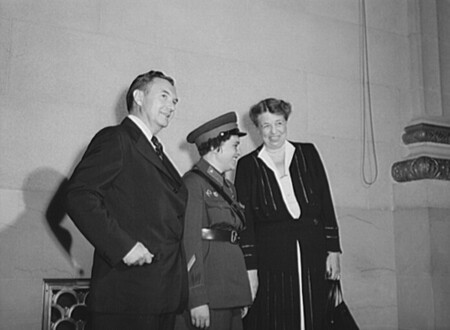 Justice Robert Jackson Eleanor Roosevelt And Liudmila Pavlichenko Cropped