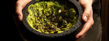 El truco para hacer bien el guacamole está en cómo lo trituras: “Hay que dejar caer la mano, no machacarlo”