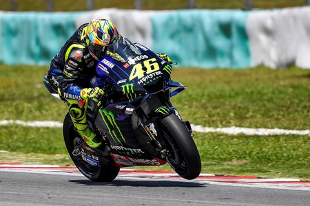 "Valentino Rossi podría correr hasta los 46 años perfectamente", según su padre