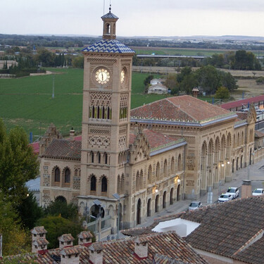 Fue uno de los edificios más caros y criticados de Toledo, pero hoy es una de las señas de identidad de la capital de Castilla - La Mancha 