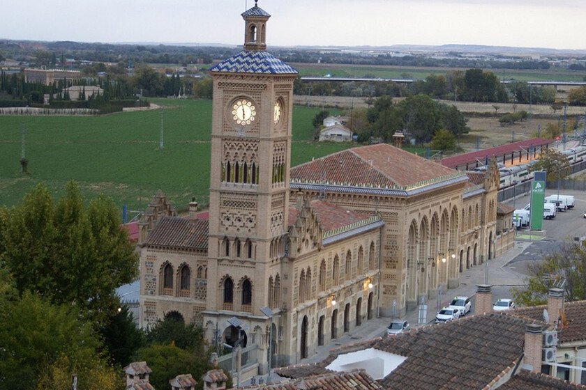 Fue uno de los edificios más caros y criticados de Toledo, pero hoy es una de las señas de identidad de la capital de Castilla - La Mancha