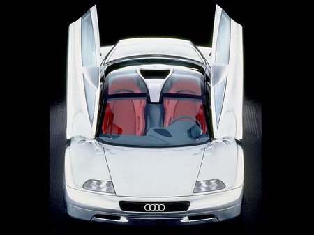 Avus Front